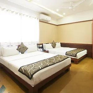 hotel-uddhav-vilas.udaipurhotels.org/