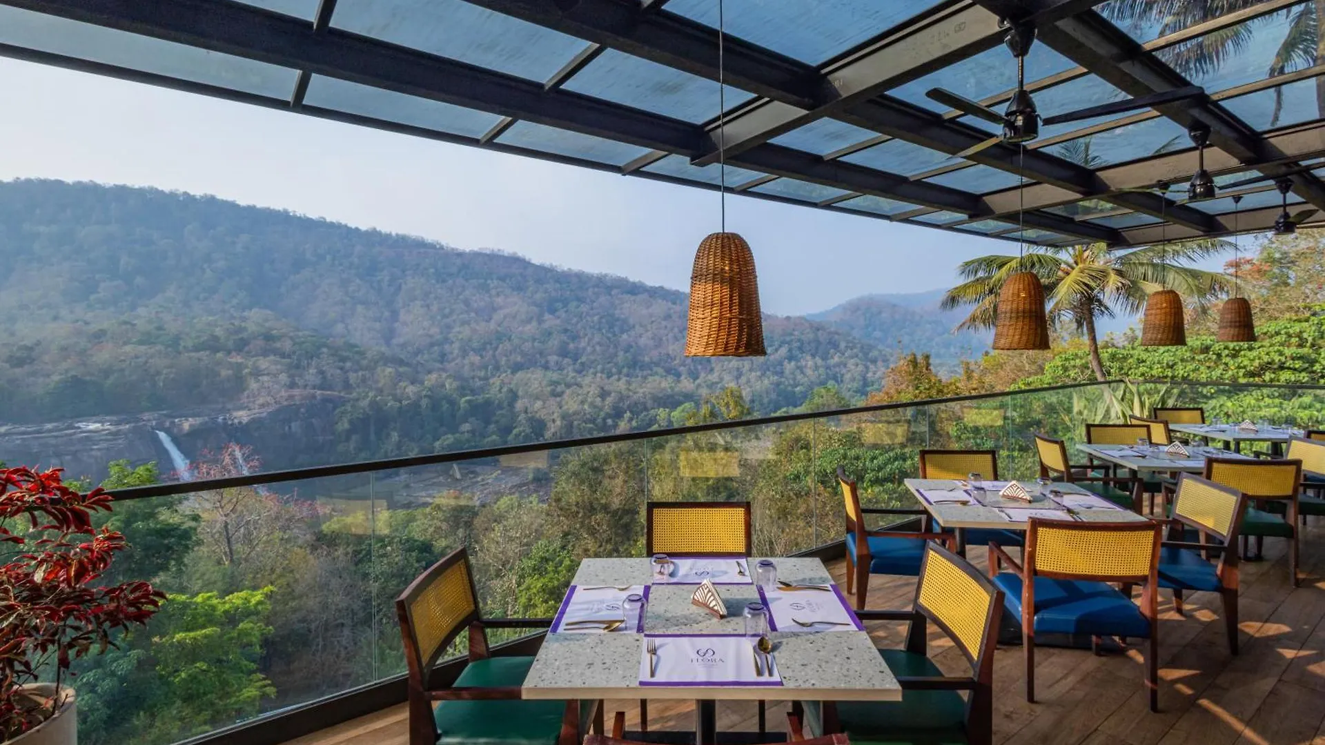 Resort Flora Misty Falls Athirappilly